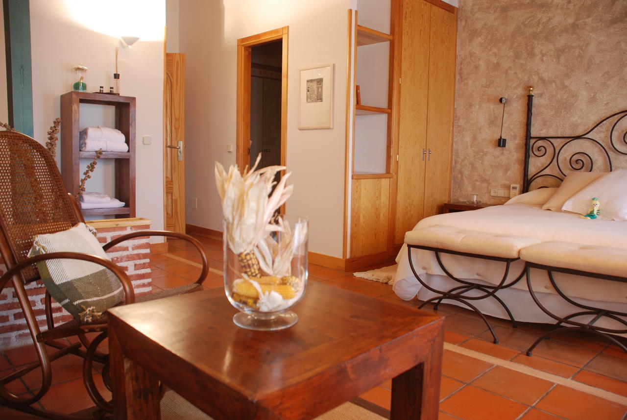 Hospederia El Arco Hotel Villavieja del Lozoya Esterno foto
