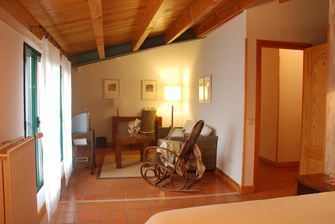 Hospederia El Arco Hotel Villavieja del Lozoya Esterno foto